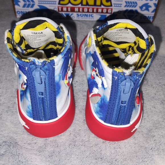 Toddler Sneakers - Picture 3 of 3